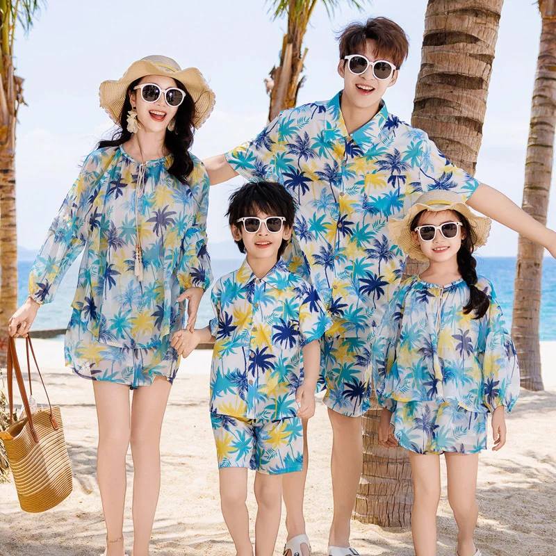 Family Vacation Look Matching  - Plant Parental recensione e prezzo