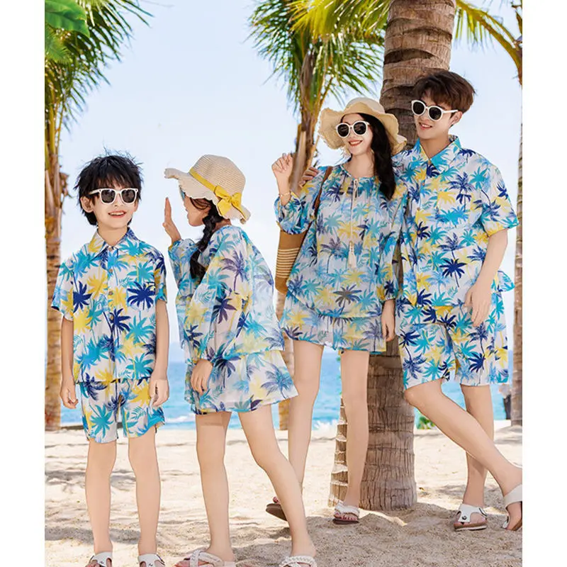 Family Vacation Look Matching  - Plant Parental recensione e prezzo